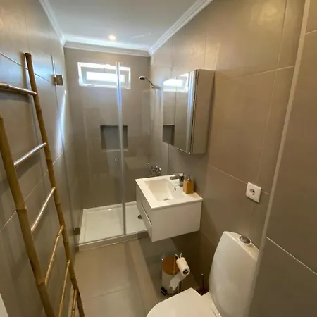 Carcavelos Serviced 3 公寓