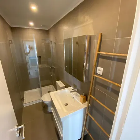 Carcavelos Serviced 3 奥埃拉斯