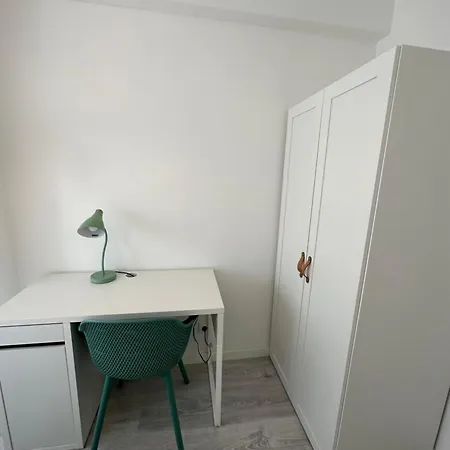 Carcavelos Serviced 3 公寓 *