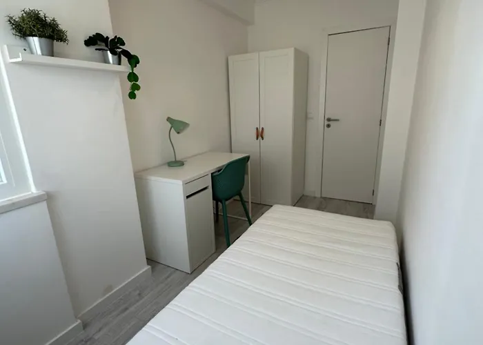 Carcavelos Serviced 3 Apartamento *